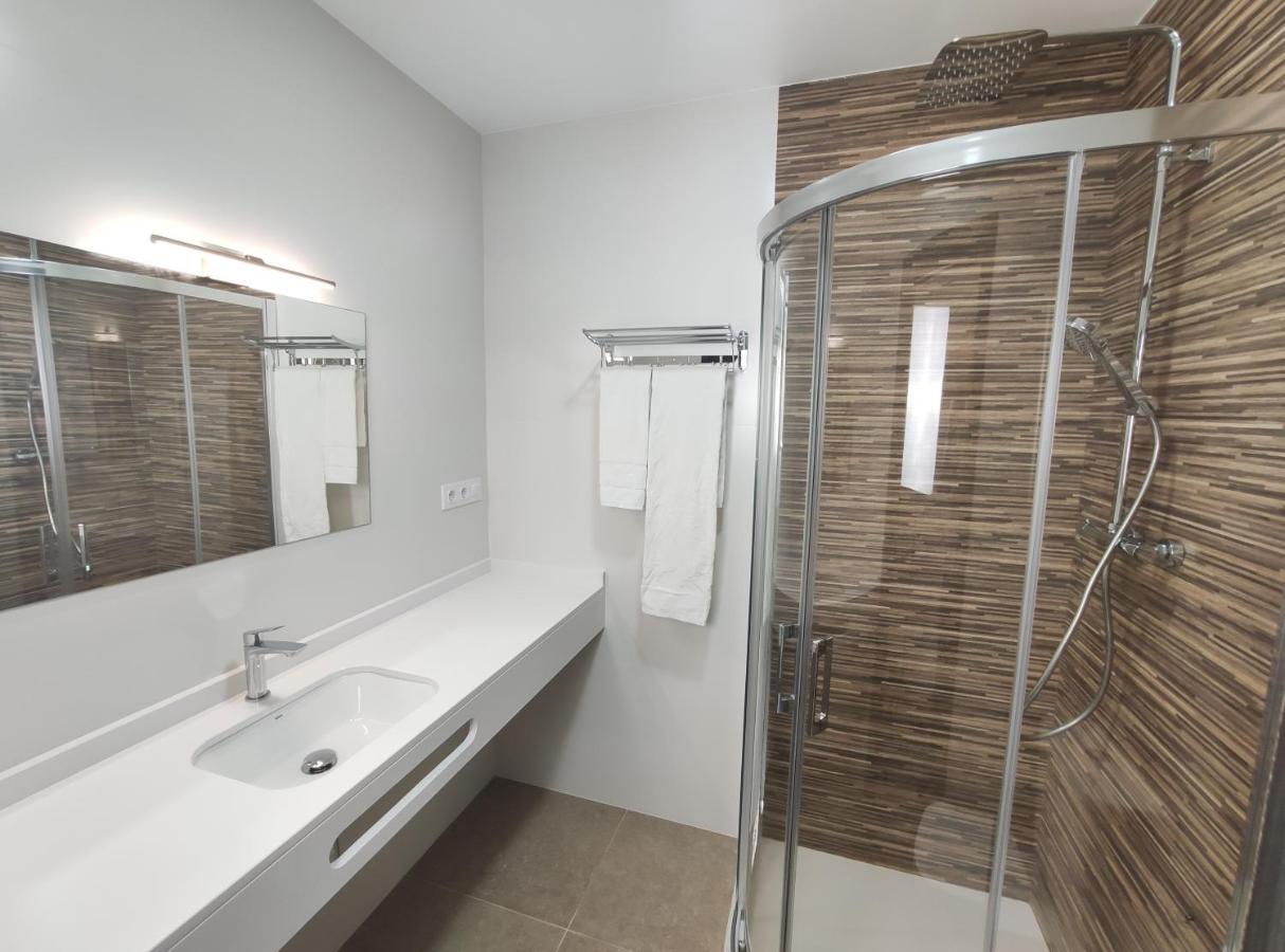 Hostal Oleo Auto Check-In Сантандер Екстер'єр фото