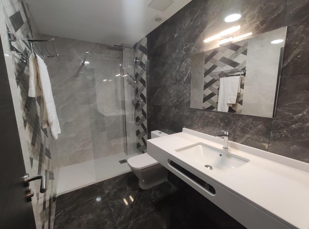 Hostal Oleo Auto Check-In Сантандер Екстер'єр фото