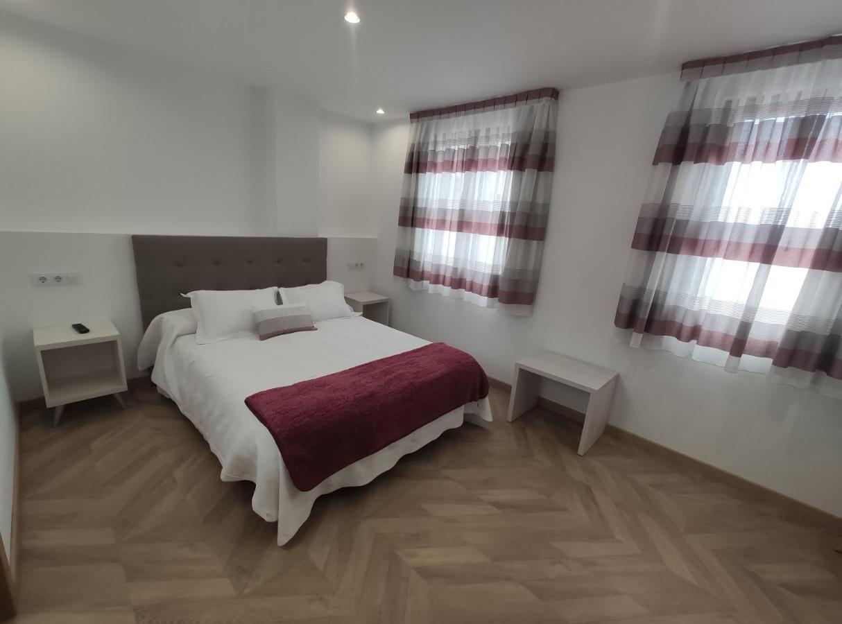 Hostal Oleo Auto Check-In Сантандер Екстер'єр фото