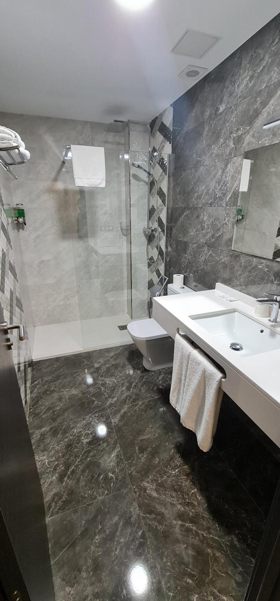 Hostal Oleo Auto Check-In Сантандер Екстер'єр фото