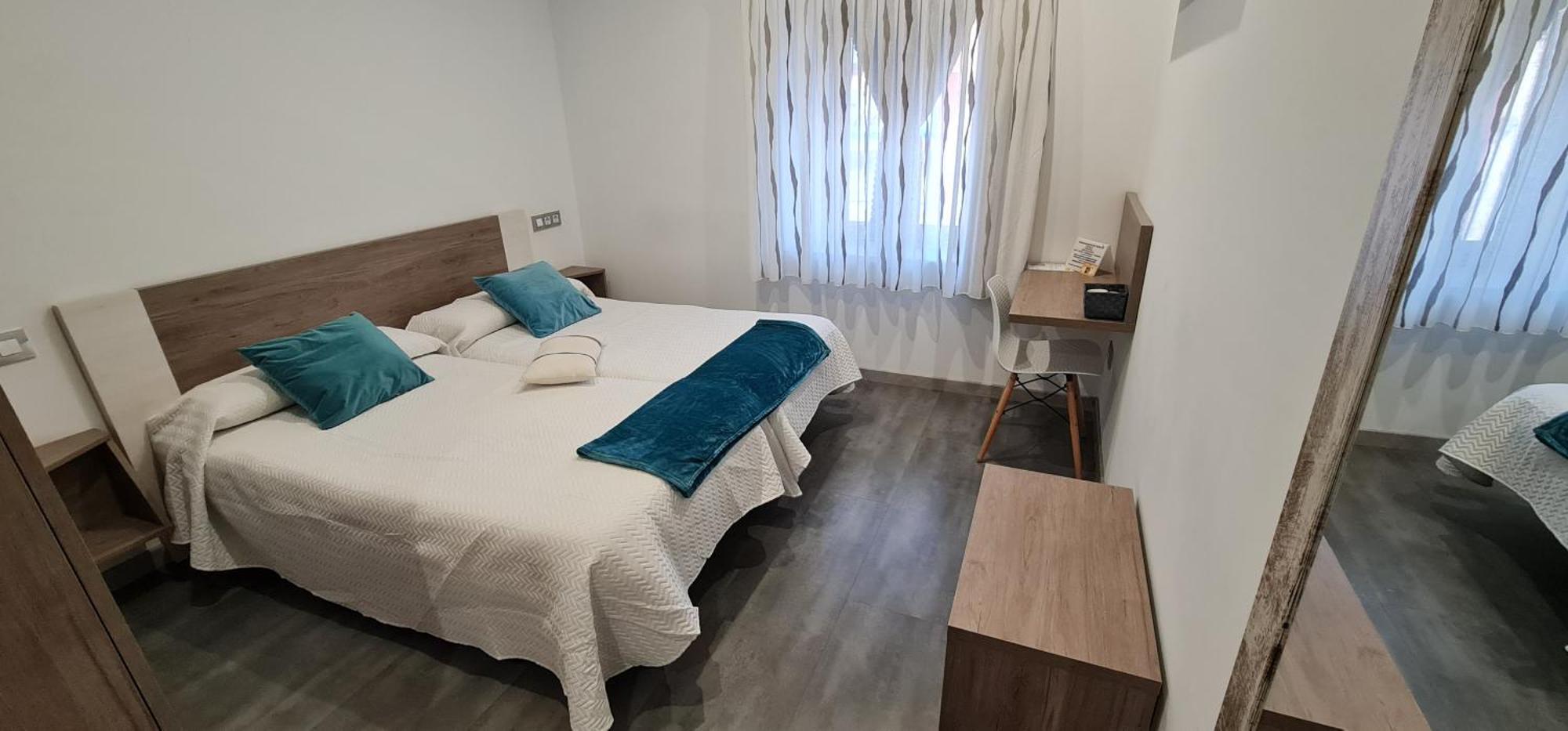 Hostal Oleo Auto Check-In Сантандер Екстер'єр фото